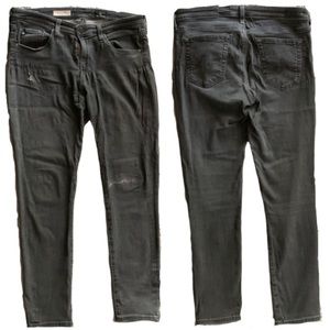 👖 Elevate Your Denim Game with AG Jeans: The Stevie Ankle Edition! Size:…